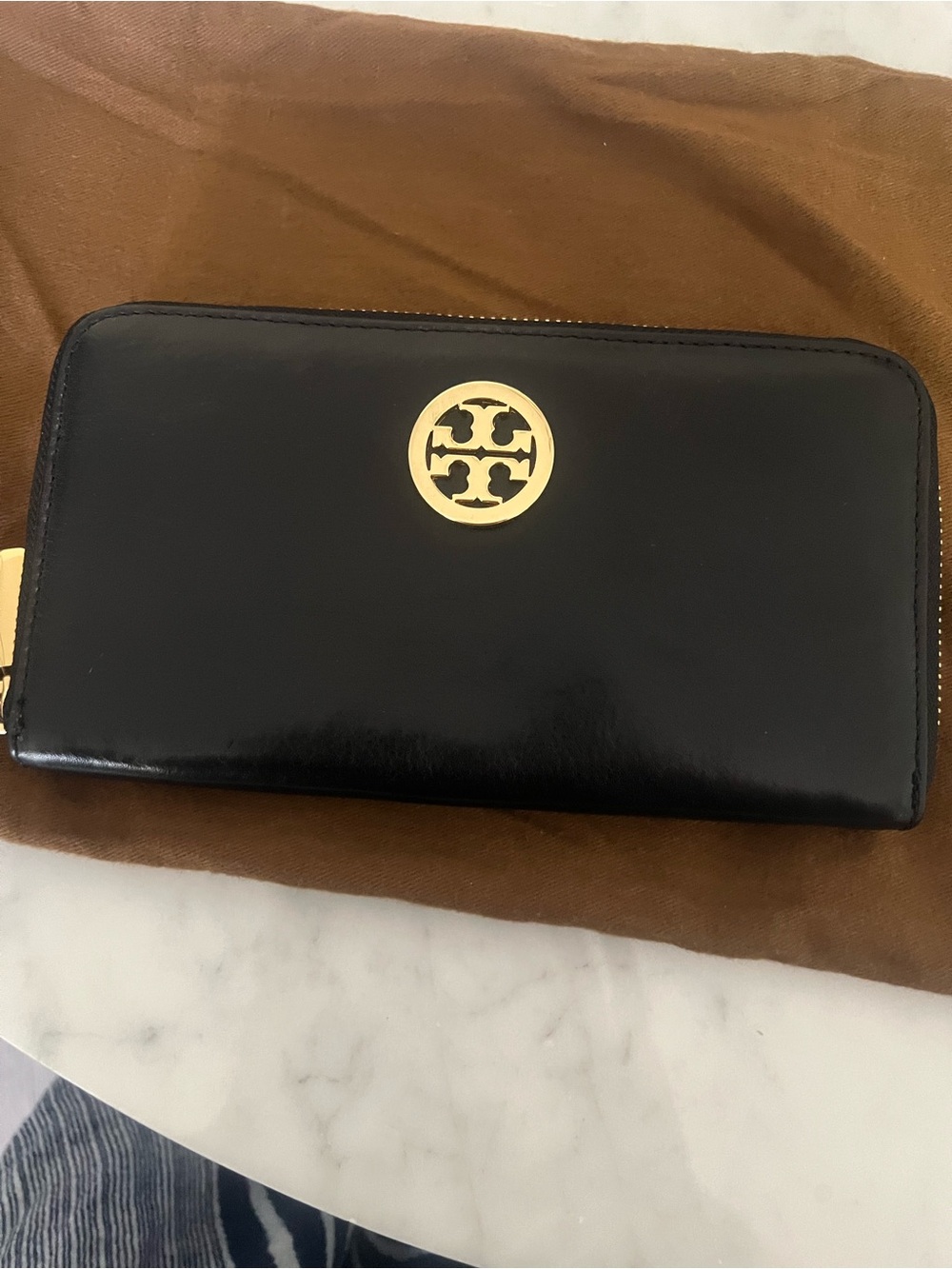 Tory Burch Black Leather Zip Wallet with Gold Logo Medallion